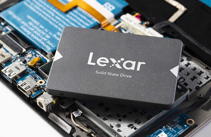 Lexar NS100 – SSD SATA III 256 Go/512 Go (2,5″)